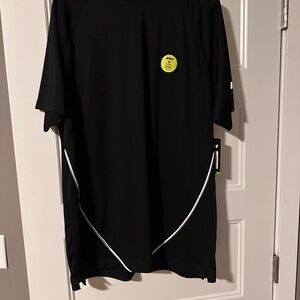 UVB dri control shirt NWT